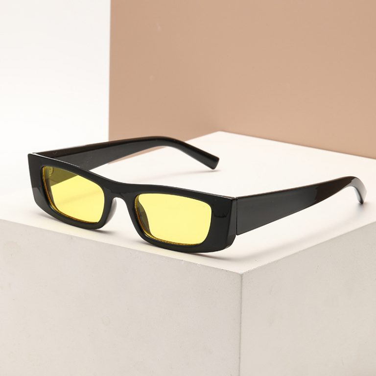 Gafas de sol cuadradas con montura pequeña
